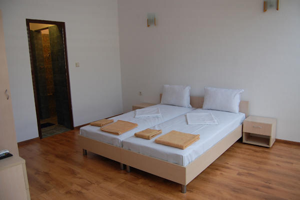 Hostel The White House Karlovo