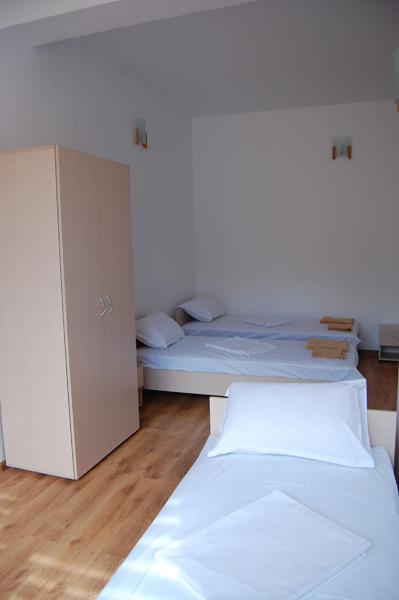 Hostel The White House *