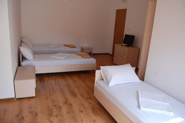 The White House Karlovo